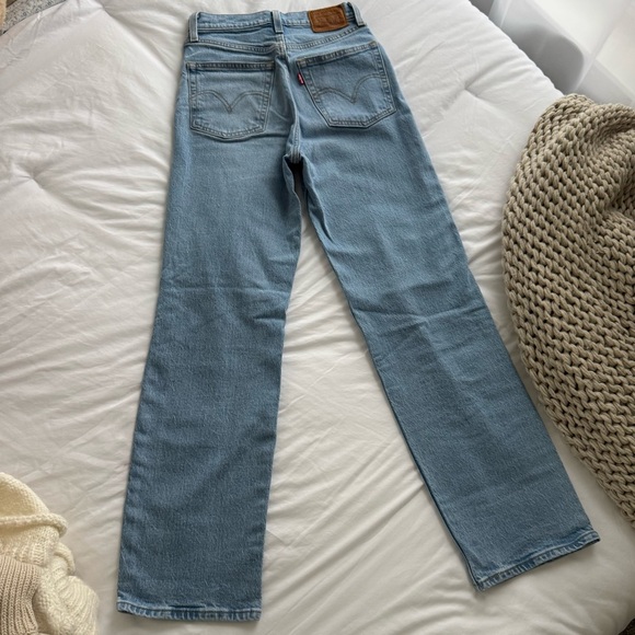 Levi's Ribcage Jeans - Picture 2 of 5